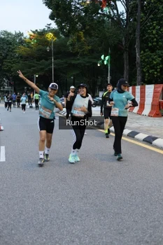 Runner Photo 4296456