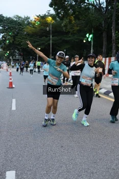 Runner Photo 4296464