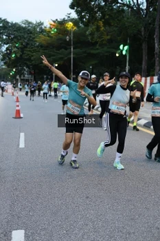 Runner Photo 4296468
