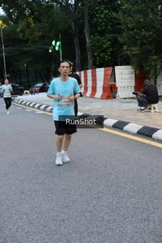 Runner Photo 4296476