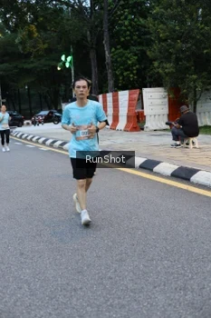 Runner Photo 4296477
