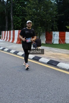 Runner Photo 4296483