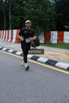 Runner Photo 4296484