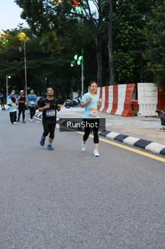 Runner Photo 4296494