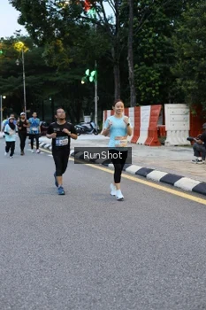 Runner Photo 4296497