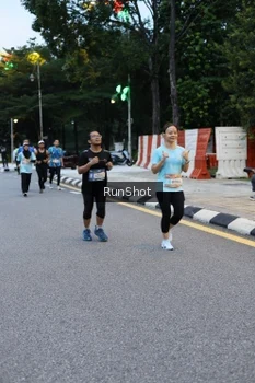 Runner Photo 4296498