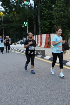 Runner Photo 4296502