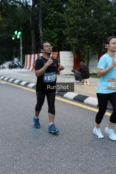 Runner Photo 4296509
