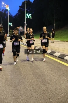 Runner Photo 4296515