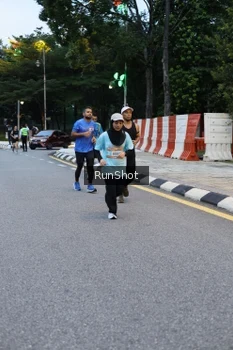 Runner Photo 4296517
