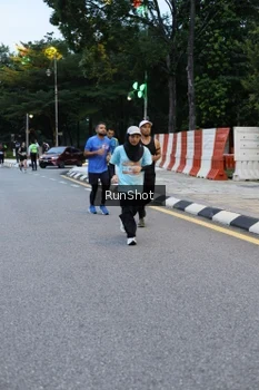 Runner Photo 4296518