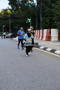 Runner Photo 4296519