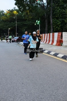 Runner Photo 4296531