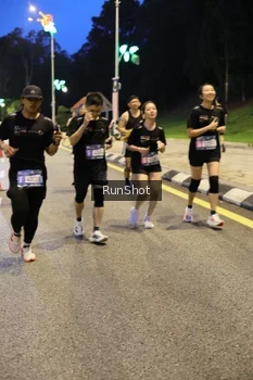 Runner Photo 4296534