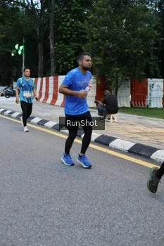 Runner Photo 4296541