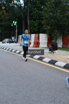 Runner Photo 4296542