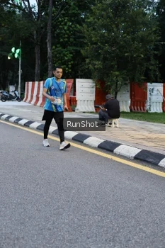 Runner Photo 4296550