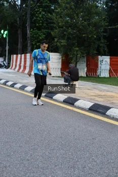 Runner Photo 4296554