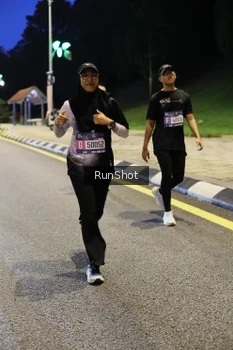 Runner Photo 4296558
