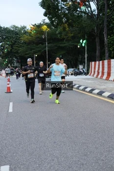 Runner Photo 4296561