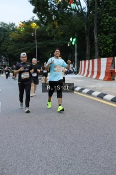 Runner Photo 4296567