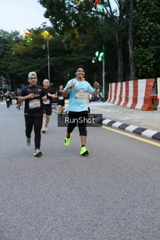 Runner Photo 4296571