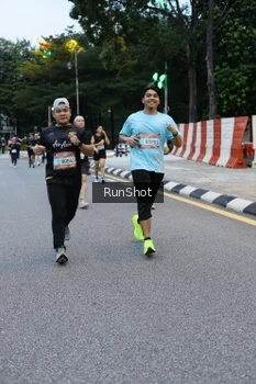 Runner Photo 4296574
