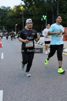 Runner Photo 4296579