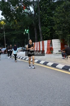 Runner Photo 4296594