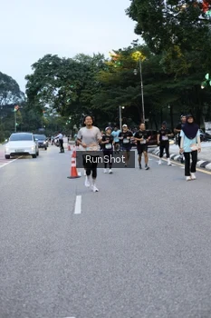 Runner Photo 4296599