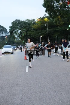 Runner Photo 4296603