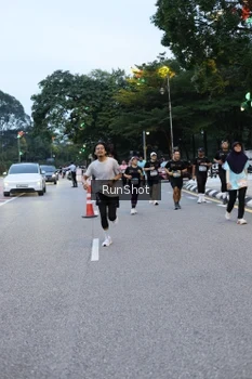 Runner Photo 4296605