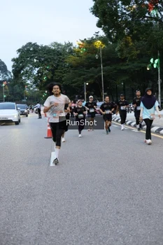 Runner Photo 4296607