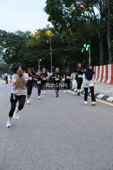 Runner Photo 4296614
