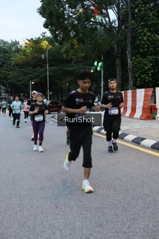 Runner Photo 4296622