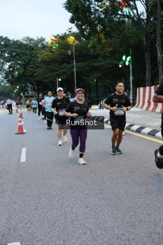 Runner Photo 4296632