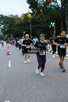 Runner Photo 4296638