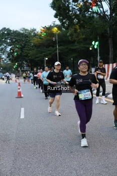 Runner Photo 4296639