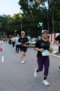 Runner Photo 4296654