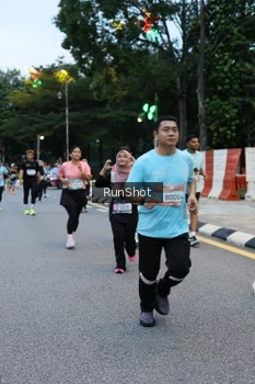 Runner Photo 4296657