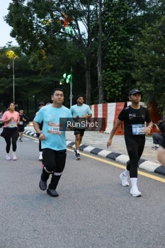 Runner Photo 4296658