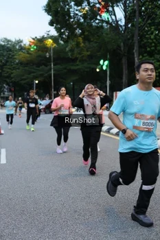 Runner Photo 4296663