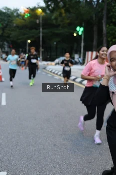 Runner Photo 4296674