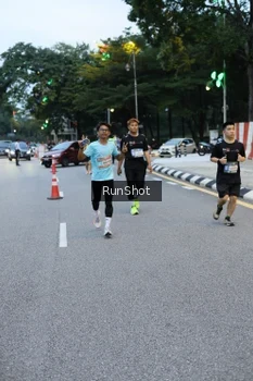 Runner Photo 4296683