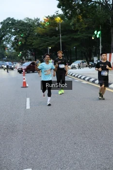 Runner Photo 4296685