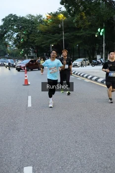 Runner Photo 4296688