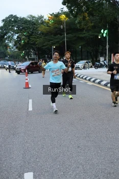 Runner Photo 4296689