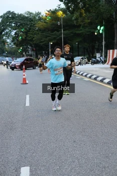 Runner Photo 4296692