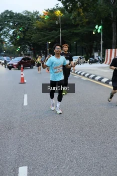 Runner Photo 4296694