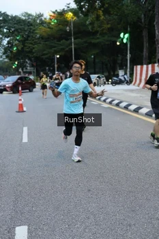 Runner Photo 4296696